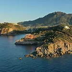 ホテル Mezzatorre & Thermal Forio di Ischia